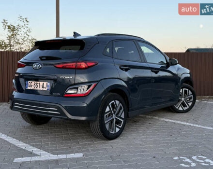 Сірий Хендай Kona Electric, об'ємом двигуна 0 л та пробігом 41 тис. км за 18650 $, фото 16 на Automoto.ua