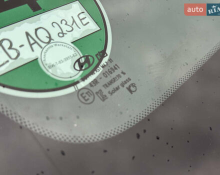 Серый Хендай Kona Electric, объемом двигателя 0 л и пробегом 50 тыс. км за 18500 $, фото 66 на Automoto.ua