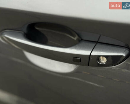 Серый Хендай Kona Electric, объемом двигателя 0 л и пробегом 50 тыс. км за 18500 $, фото 12 на Automoto.ua