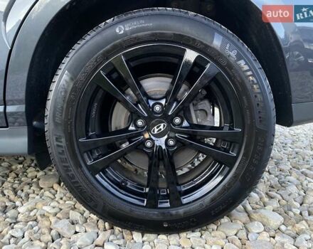 Серый Хендай Kona Electric, объемом двигателя 0 л и пробегом 115 тыс. км за 20600 $, фото 23 на Automoto.ua