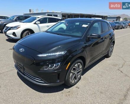 Серый Хендай Kona Electric, объемом двигателя 0 л и пробегом 31 тыс. км за 15000 $, фото 2 на Automoto.ua