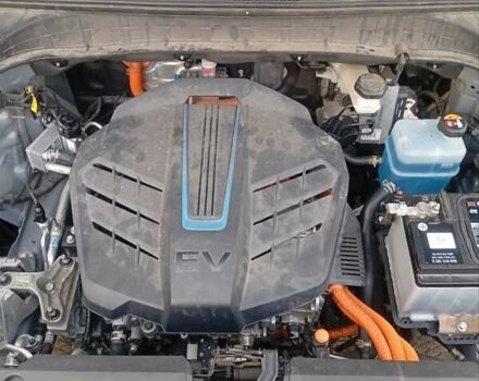 Серый Хендай Kona Electric, объемом двигателя 0 л и пробегом 76 тыс. км за 16000 $, фото 12 на Automoto.ua