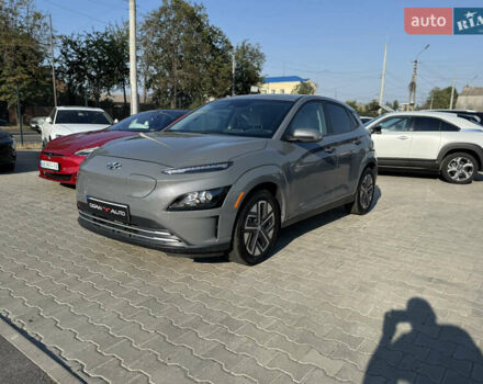 Серый Хендай Kona Electric, объемом двигателя 0 л и пробегом 66 тыс. км за 21500 $, фото 1 на Automoto.ua