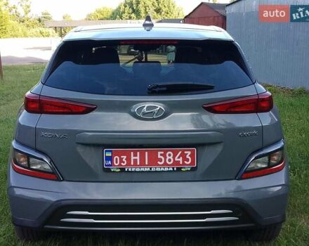 Серый Хендай Kona Electric, объемом двигателя 0 л и пробегом 71 тыс. км за 18500 $, фото 8 на Automoto.ua