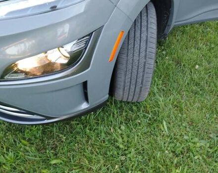 Серый Хендай Kona Electric, объемом двигателя 0 л и пробегом 71 тыс. км за 18500 $, фото 27 на Automoto.ua