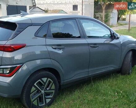 Серый Хендай Kona Electric, объемом двигателя 0 л и пробегом 71 тыс. км за 18500 $, фото 6 на Automoto.ua