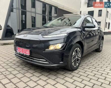 Серый Хендай Kona Electric, объемом двигателя 0 л и пробегом 20 тыс. км за 17500 $, фото 1 на Automoto.ua