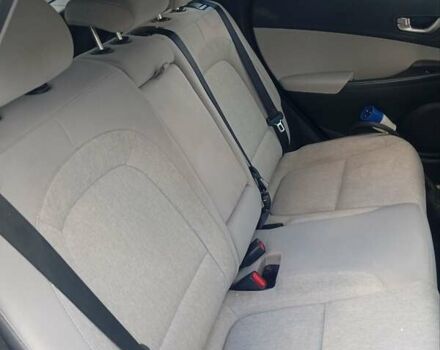 Серый Хендай Kona Electric, объемом двигателя 0 л и пробегом 76 тыс. км за 16000 $, фото 5 на Automoto.ua