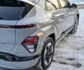 Серый Хендай Kona Electric, объемом двигателя 0 л и пробегом 1 тыс. км за 32900 $, фото 1 на Automoto.ua