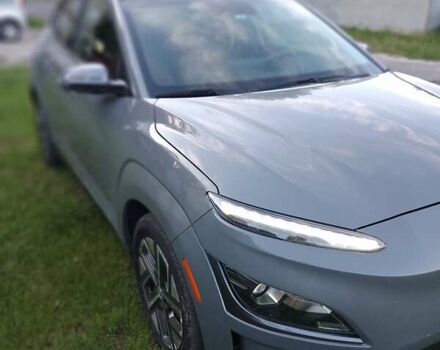 Серый Хендай Kona Electric, объемом двигателя 0 л и пробегом 71 тыс. км за 18500 $, фото 3 на Automoto.ua