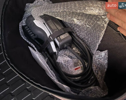 Серый Хендай Kona Electric, объемом двигателя 0 л и пробегом 36 тыс. км за 16999 $, фото 23 на Automoto.ua