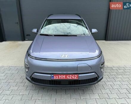 Серый Хендай Kona Electric, объемом двигателя 0 л и пробегом 4 тыс. км за 24999 $, фото 18 на Automoto.ua