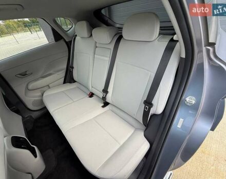 Серый Хендай Kona Electric, объемом двигателя 0 л и пробегом 4 тыс. км за 24999 $, фото 104 на Automoto.ua