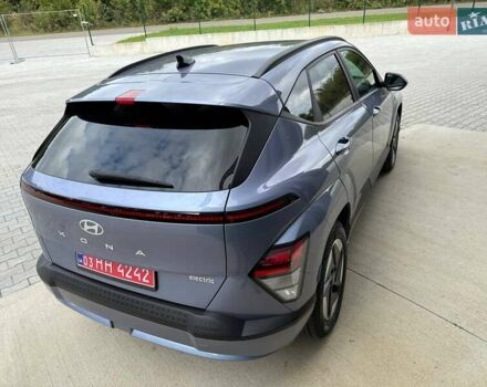Серый Хендай Kona Electric, объемом двигателя 0 л и пробегом 4 тыс. км за 24999 $, фото 44 на Automoto.ua