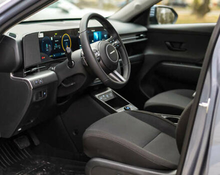 Серый Хендай Kona Electric, объемом двигателя 0 л и пробегом 25 тыс. км за 22700 $, фото 16 на Automoto.ua