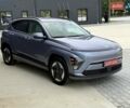 Серый Хендай Kona Electric, объемом двигателя 0 л и пробегом 4 тыс. км за 24999 $, фото 1 на Automoto.ua