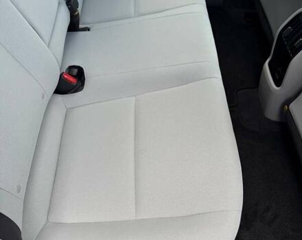 Серый Хендай Kona Electric, объемом двигателя 0 л и пробегом 4 тыс. км за 24999 $, фото 71 на Automoto.ua