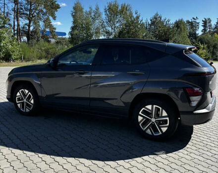 Серый Хендай Kona Electric, объемом двигателя 0 л и пробегом 28 тыс. км за 22900 $, фото 8 на Automoto.ua