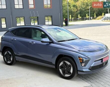 Серый Хендай Kona Electric, объемом двигателя 0 л и пробегом 4 тыс. км за 24999 $, фото 159 на Automoto.ua