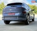Серый Хендай Kona Electric, объемом двигателя 0 л и пробегом 4 тыс. км за 24999 $, фото 162 на Automoto.ua