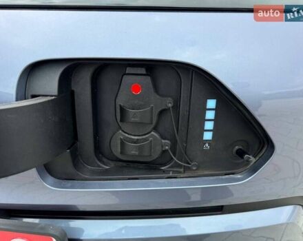 Серый Хендай Kona Electric, объемом двигателя 0 л и пробегом 4 тыс. км за 24999 $, фото 31 на Automoto.ua