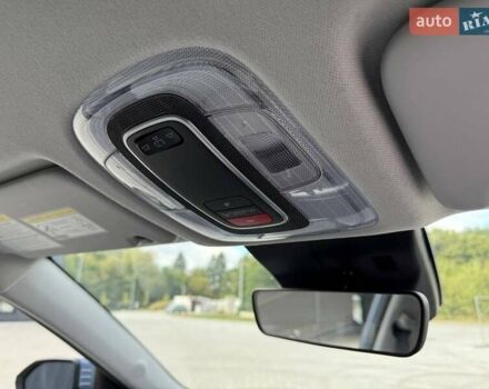 Серый Хендай Kona Electric, объемом двигателя 0 л и пробегом 4 тыс. км за 24999 $, фото 93 на Automoto.ua