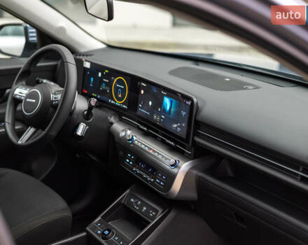 Серый Хендай Kona Electric, объемом двигателя 0 л и пробегом 25 тыс. км за 22700 $, фото 2 на Automoto.ua