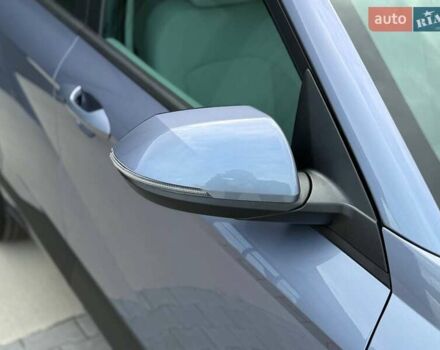 Серый Хендай Kona Electric, объемом двигателя 0 л и пробегом 4 тыс. км за 24999 $, фото 7 на Automoto.ua