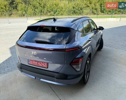 Серый Хендай Kona Electric, объемом двигателя 0 л и пробегом 4 тыс. км за 24999 $, фото 161 на Automoto.ua