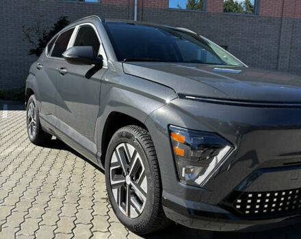 Серый Хендай Kona Electric, объемом двигателя 0 л и пробегом 28 тыс. км за 22900 $, фото 1 на Automoto.ua