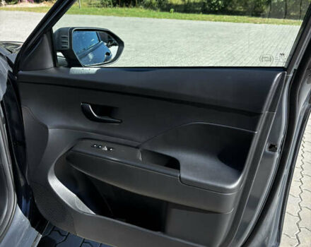 Серый Хендай Kona Electric, объемом двигателя 0 л и пробегом 28 тыс. км за 22900 $, фото 22 на Automoto.ua