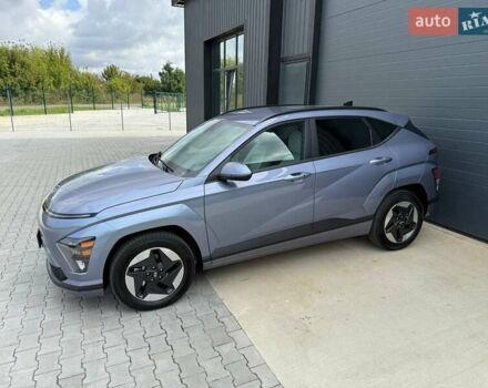 Серый Хендай Kona Electric, объемом двигателя 0 л и пробегом 4 тыс. км за 24999 $, фото 49 на Automoto.ua