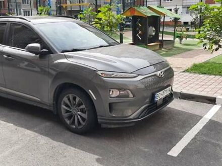 Сірий Хендай Kona Electric, об'ємом двигуна 0 л та пробігом 130 тис. км за 17999 $, фото 1 на Automoto.ua