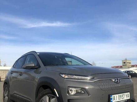 Хендай Kona Electric 2018 в Киеве на Automoto.ua Серый Хендай Kona Electric, объемом двигателя 0 л и пробегом 76 тыс. км за 28300 $, фото 1 на Automoto.ua