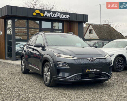 Серый Хендай Kona Electric, объемом двигателя 0 л и пробегом 89 тыс. км за 16900 $, фото 1 на Automoto.ua