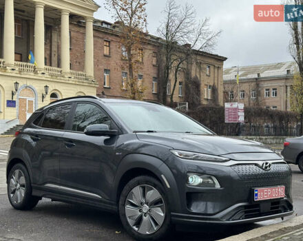 Серый Хендай Kona Electric, объемом двигателя 0 л и пробегом 154 тыс. км за 19500 $, фото 1 на Automoto.ua