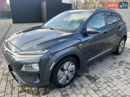 Серый Хендай Kona Electric, объемом двигателя 0 л и пробегом 130 тыс. км за 17400 $, фото 1 на Automoto.ua