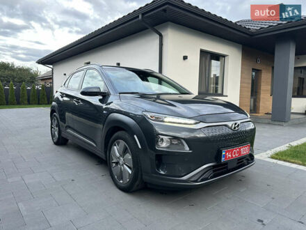 Серый Хендай Kona Electric, объемом двигателя 0 л и пробегом 111 тыс. км за 17700 $, фото 1 на Automoto.ua