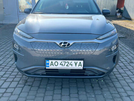 Хендай Kona Electric 2019 в Ужгороде на Automoto.ua Серый Хендай Kona Electric, объемом двигателя 0 л и пробегом 78 тыс. км за 15200 $, фото 1 на Automoto.ua
