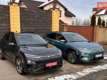 Хендай Kona Electric 2019 у Києві на Automoto.ua Сірий Хендай Kona Electric, об'ємом двигуна 0 л та пробігом 105 тис. км за 17570 $, фото 1 на Automoto.ua