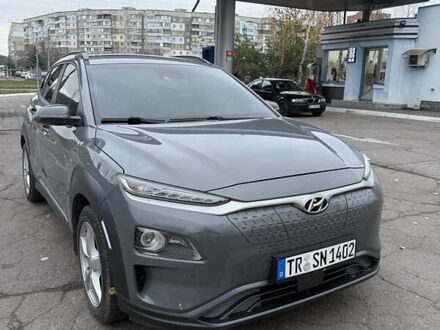 Серый Хендай Kona Electric, объемом двигателя 0 л и пробегом 98 тыс. км за 16500 $, фото 1 на Automoto.ua