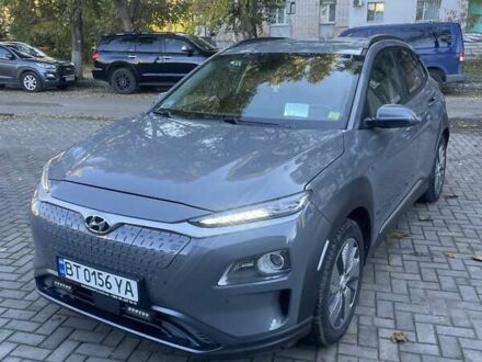 Серый Хендай Kona Electric, объемом двигателя 0 л и пробегом 140 тыс. км за 16999 $, фото 1 на Automoto.ua