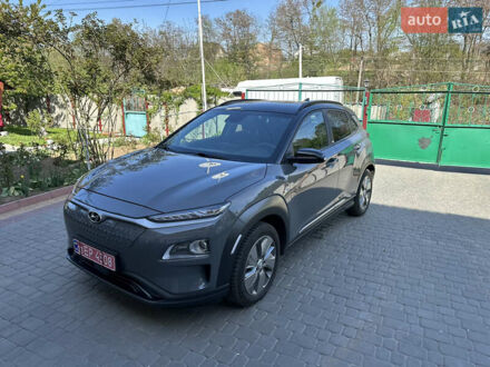 Хендай Kona Electric 2020 у Вінниці на Automoto.ua Сірий Хендай Kona Electric, об'ємом двигуна 0 л та пробігом 68 тис. км за 16100 $, фото 1 на Automoto.ua