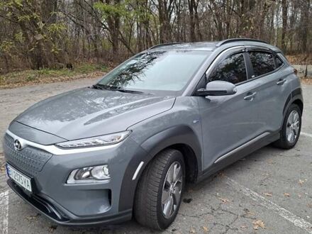 Серый Хендай Kona Electric, объемом двигателя 0 л и пробегом 87 тыс. км за 15200 $, фото 1 на Automoto.ua