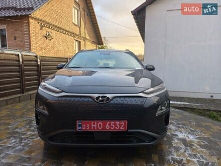 Серый Хендай Kona Electric, объемом двигателя 0 л и пробегом 121 тыс. км за 16000 $, фото 1 на Automoto.ua