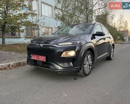 Серый Хендай Kona Electric, объемом двигателя 0 л и пробегом 138 тыс. км за 17500 $, фото 1 на Automoto.ua