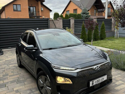 Серый Хендай Kona Electric, объемом двигателя 0 л и пробегом 125 тыс. км за 17250 $, фото 1 на Automoto.ua