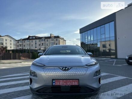 Серый Хендай Kona Electric, объемом двигателя 0 л и пробегом 40 тыс. км за 18900 $, фото 1 на Automoto.ua