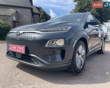 Серый Хендай Kona Electric, объемом двигателя 0 л и пробегом 92 тыс. км за 17000 $, фото 1 на Automoto.ua