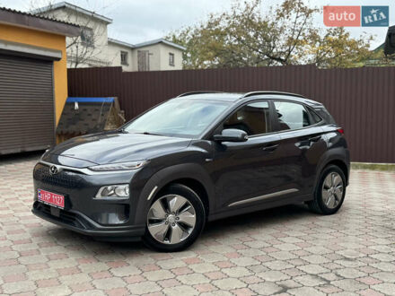 Сірий Хендай Kona Electric, об'ємом двигуна 0 л та пробігом 106 тис. км за 15999 $, фото 1 на Automoto.ua